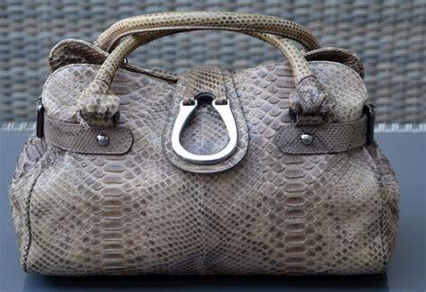 armani tasche schlangenleder